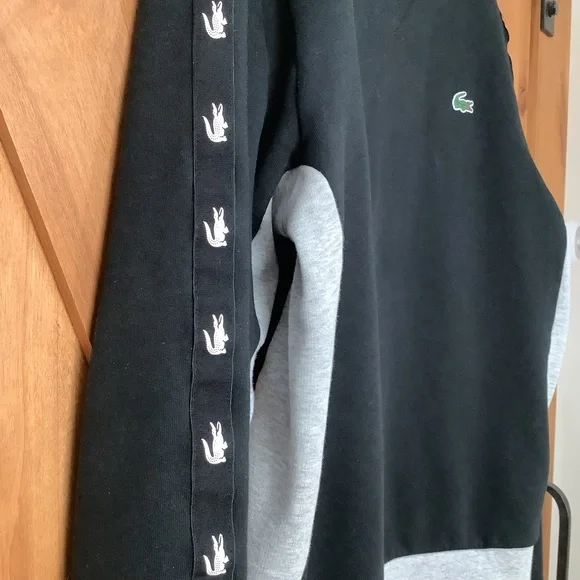 Lacoste Graphic Logo Tape Crewneck Sweatshirt - Picture 4 of 12